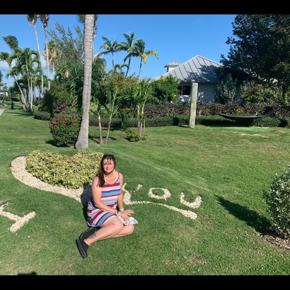 Meet your Posher, Dawn - Picture 3 of 4